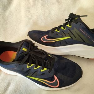 Nike Quest, size 8.5